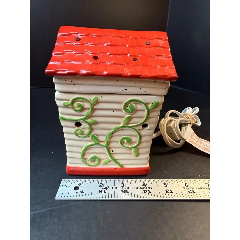 Scentsy Premium Wax Warmer Birdhouse 23116 Bluebird Full Size w/bulb Retired